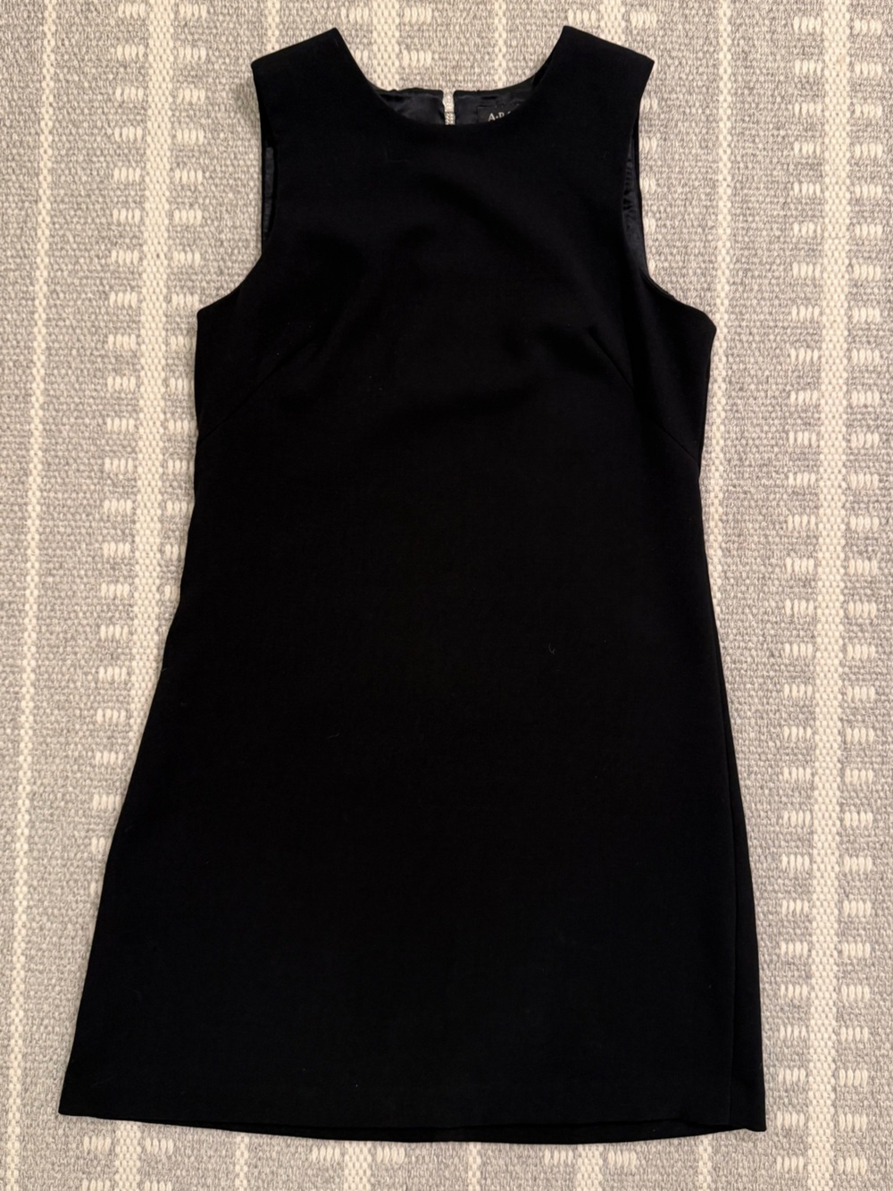 ABS COLLECTIONS Little Black Dress
Classic Black Women's Sheath Size 4
